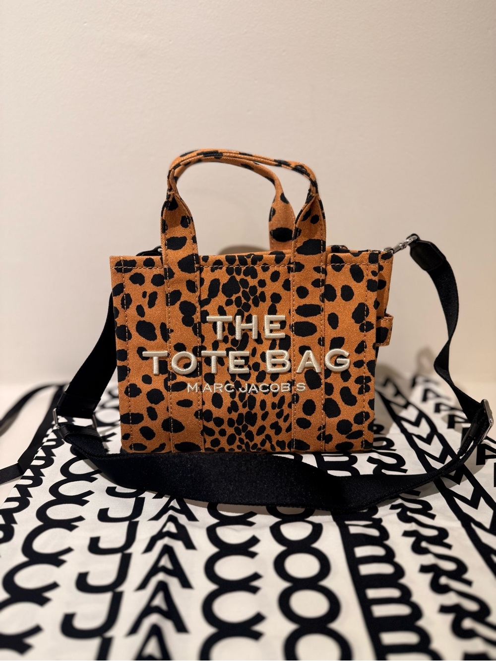nwt Marc Jacobs small canvas cheetah print the tote bag - black multi
